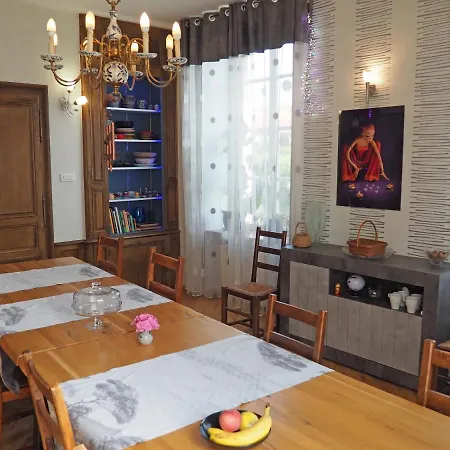 Manoir Le Refuge Bed & Breakfast Rechicourt-le-Chateau