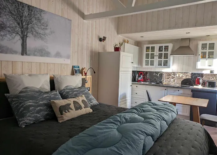 Oda ve Kahvaltı Manoir Le Refuge 4*